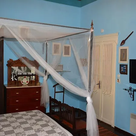 Cunda Zehra Teyzenin Evi