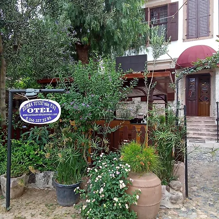 בית הארחה Cunda Zehra Teyzenin Evi