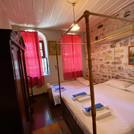 בית הארחה Cunda Zehra Teyzenin Evi Ayvalı
