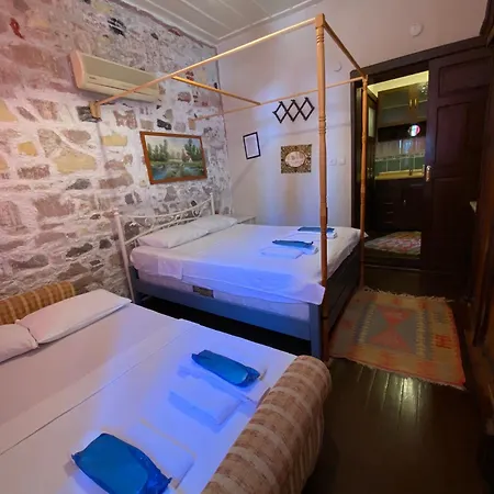 בית הארחה Cunda Zehra Teyzenin Evi Ayvalı