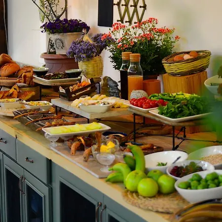 Πανσιόν Cunda Zehra Teyzenin Evi 4*