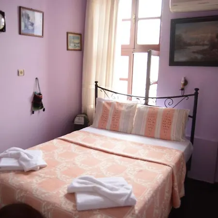 Πανσιόν Cunda Zehra Teyzenin Evi Ayvalı