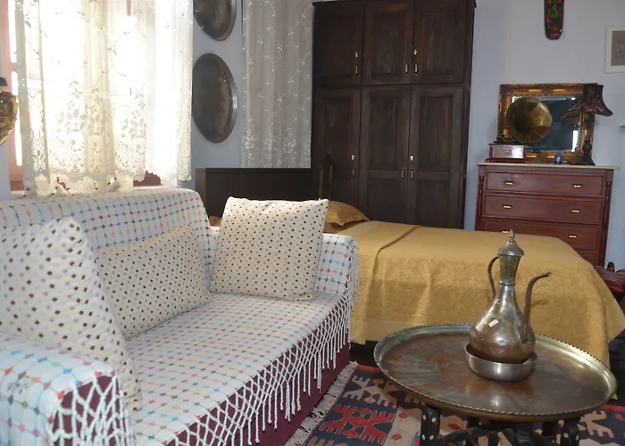 Cunda Zehra Teyzenin Evi