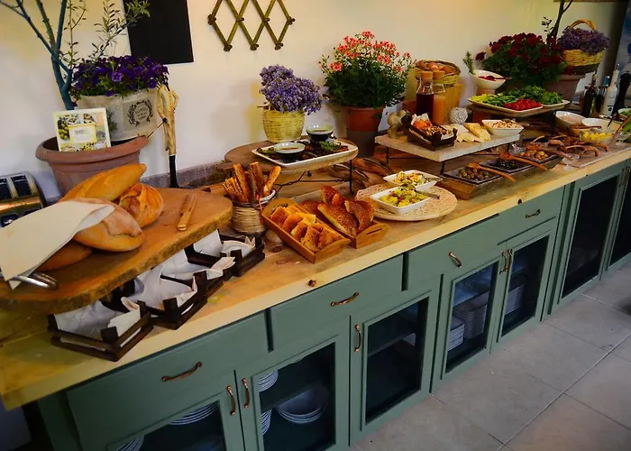 Cunda Zehra Teyzenin Evi