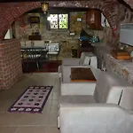 Cunda Zehra Teyzenin Evi Гостевой дом