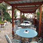Cunda Zehra Teyzenin Evi Гостевой дом 4*