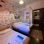 Cunda Zehra Teyzenin Evi Гостевой дом