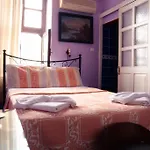 Cunda Zehra Teyzenin Evi