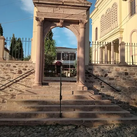 Cunda Zehra Teyzenin Evi Gasthof 3*