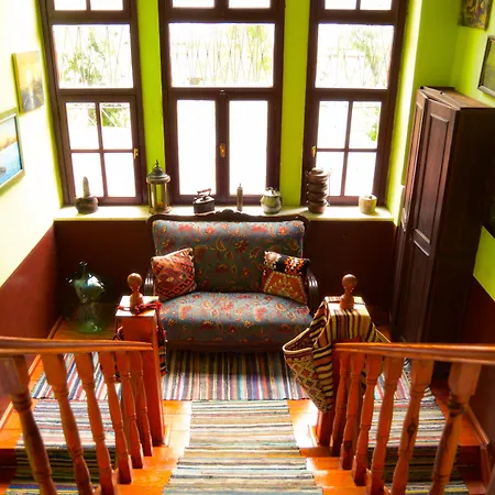 Гостьовий будинок Cunda Zehra Teyzenin Evi Айвалик