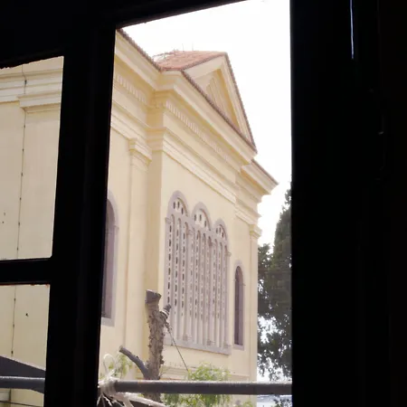 Гостьовий будинок Cunda Zehra Teyzenin Evi Айвалик