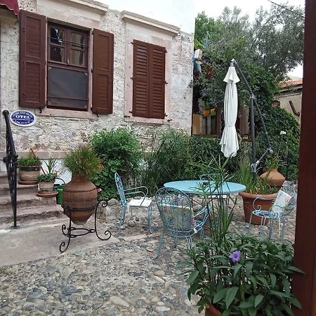 Cunda Zehra Teyzenin Evi Gasthof 4*