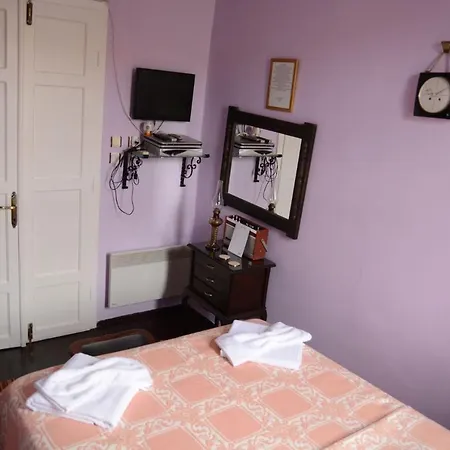 Cunda Zehra Teyzenin Evi Айвалик