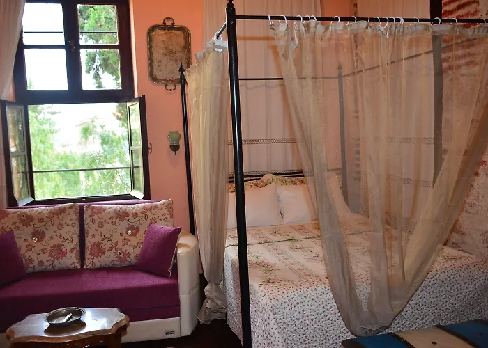 Cunda Zehra Teyzenin Evi Айвалык