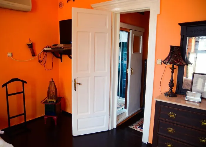 Cunda Zehra Teyzenin Evi