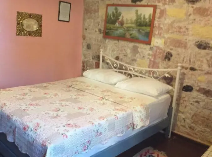 Cunda Zehra Teyzenin Evi Айвалык